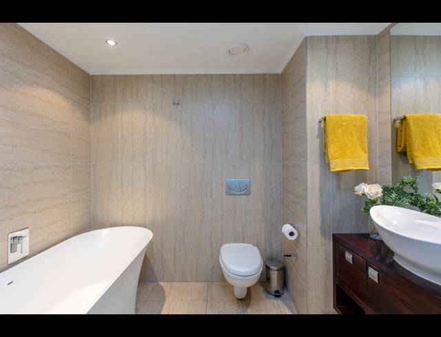 0.5 BEDROOM APARTMENT TO LET IN CAPE TOWN CITY CENTRE
